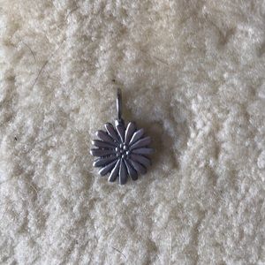 Silpada silver flower pendant